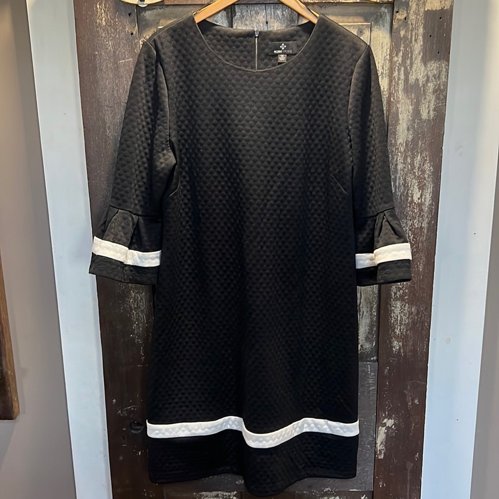 Ronni Nicole black dress with flared 3/4 sleeve